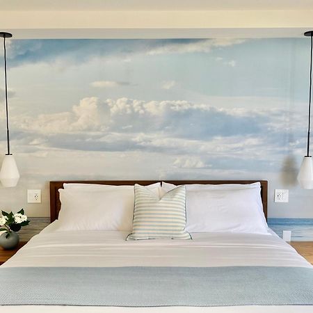 Panoramic Oceanview Resort - Full Kitchen In Each Room, 2 Swimming Pools, Onsite Restaurants, Fireworks Every Friday โฮโนลูลู ภายนอก รูปภาพ