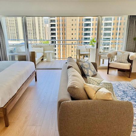 Panoramic Oceanview Resort - Full Kitchen In Each Room, 2 Swimming Pools, Onsite Restaurants, Fireworks Every Friday โฮโนลูลู ภายนอก รูปภาพ