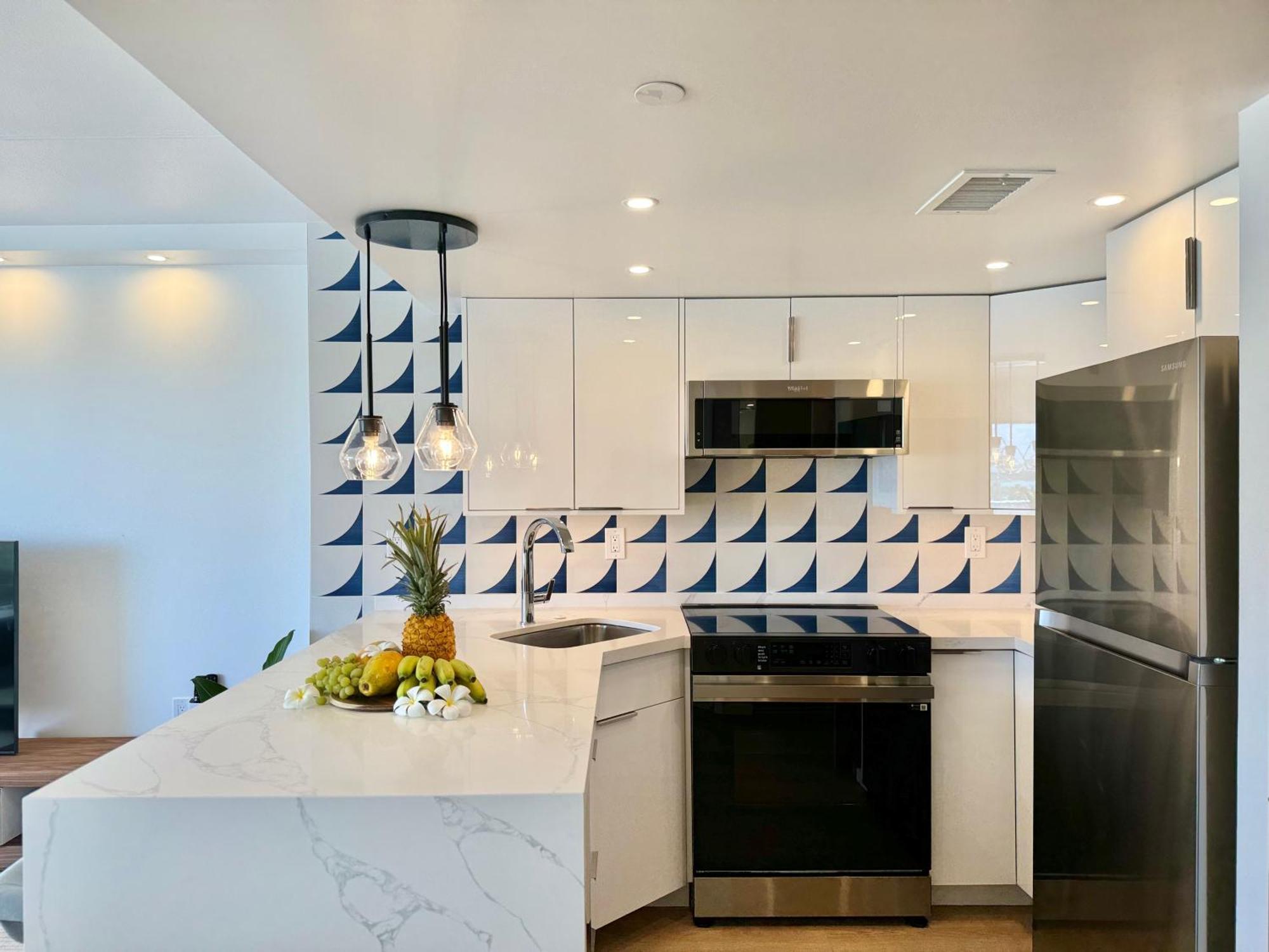 Panoramic Oceanview Resort - Full Kitchen In Each Room, 2 Swimming Pools, Onsite Restaurants, Fireworks Every Friday โฮโนลูลู ภายนอก รูปภาพ
