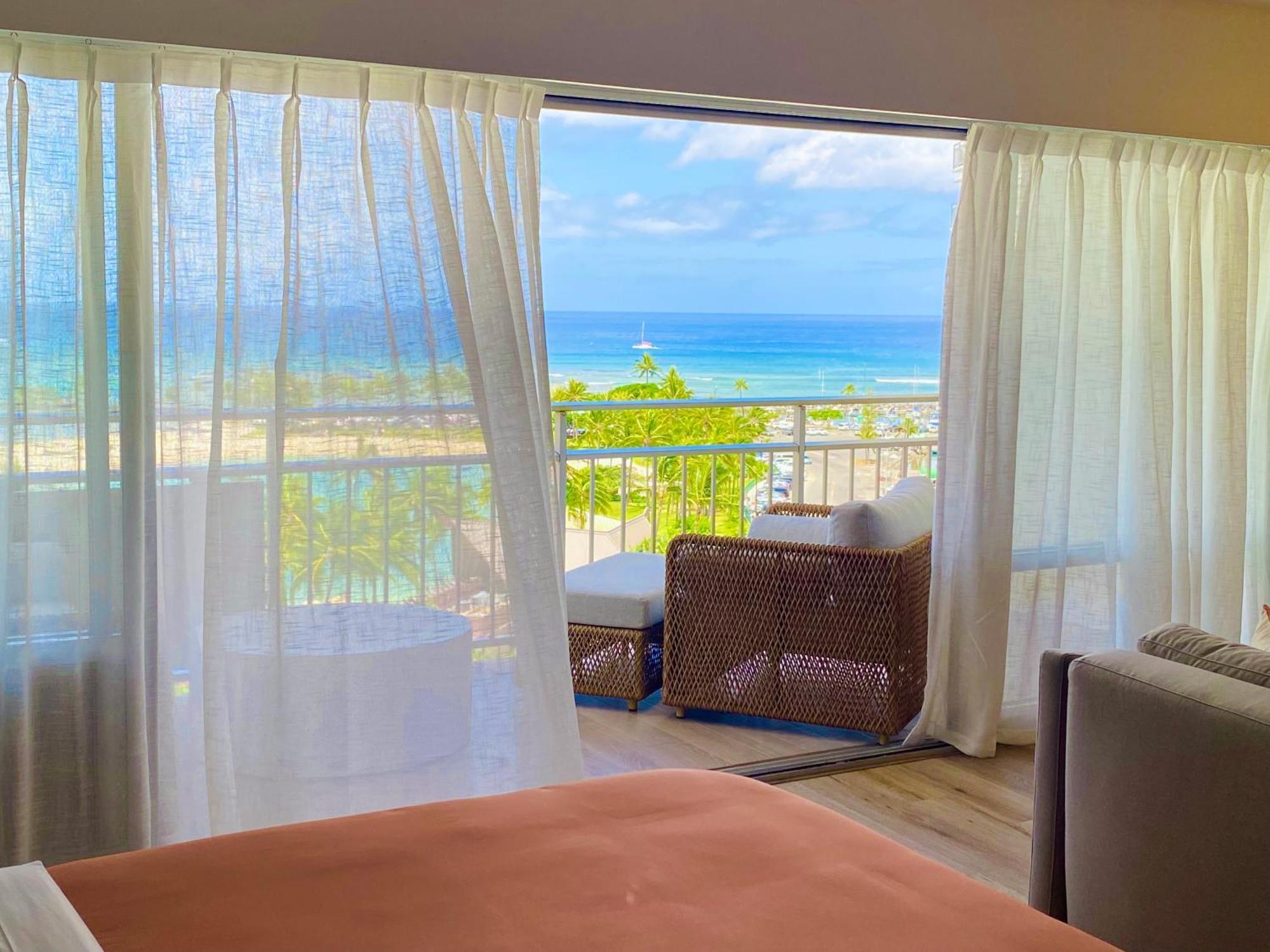 Panoramic Oceanview Resort - Full Kitchen In Each Room, 2 Swimming Pools, Onsite Restaurants, Fireworks Every Friday โฮโนลูลู ภายนอก รูปภาพ