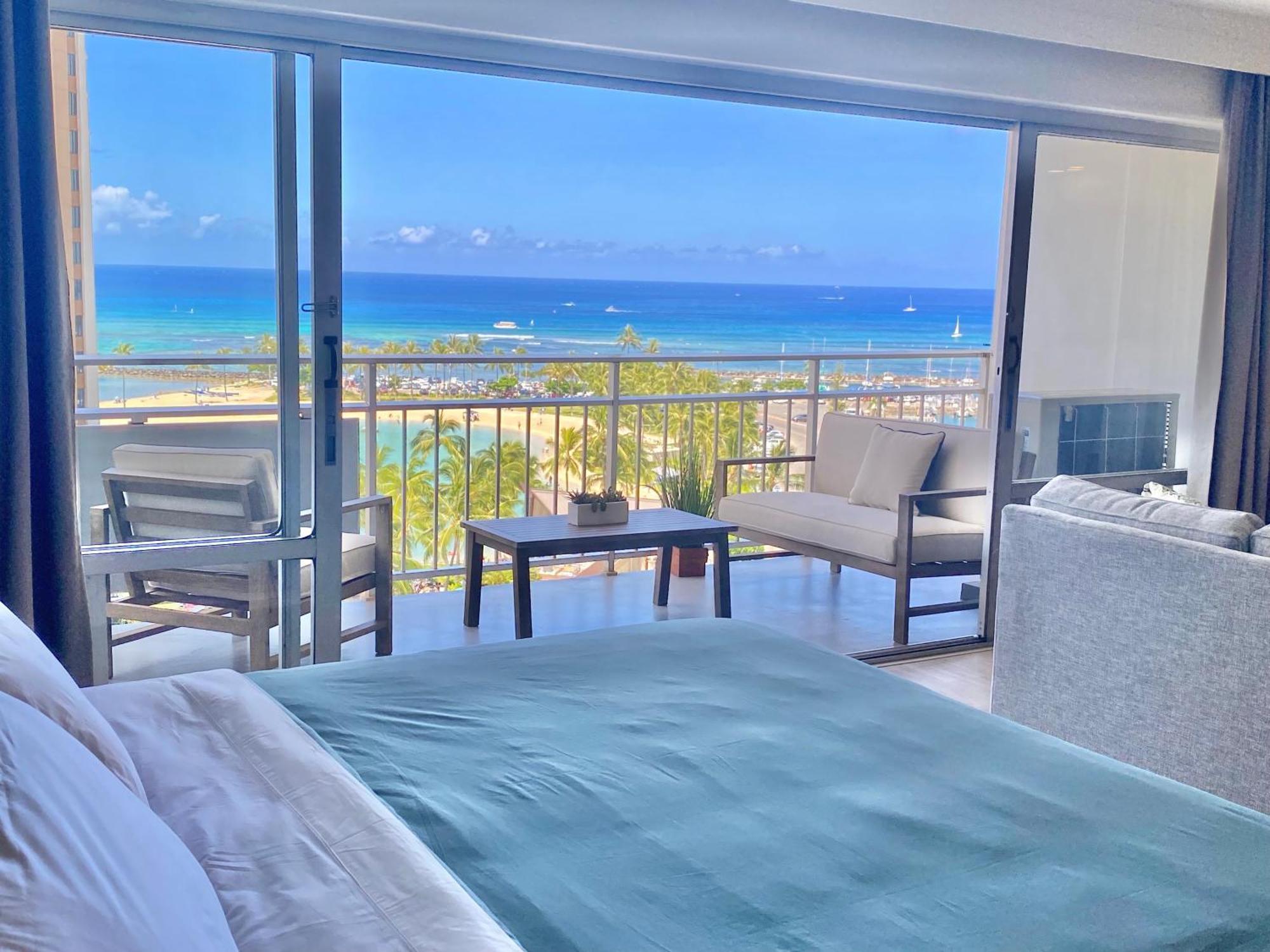 Panoramic Oceanview Resort - Full Kitchen In Each Room, 2 Swimming Pools, Onsite Restaurants, Fireworks Every Friday โฮโนลูลู ภายนอก รูปภาพ
