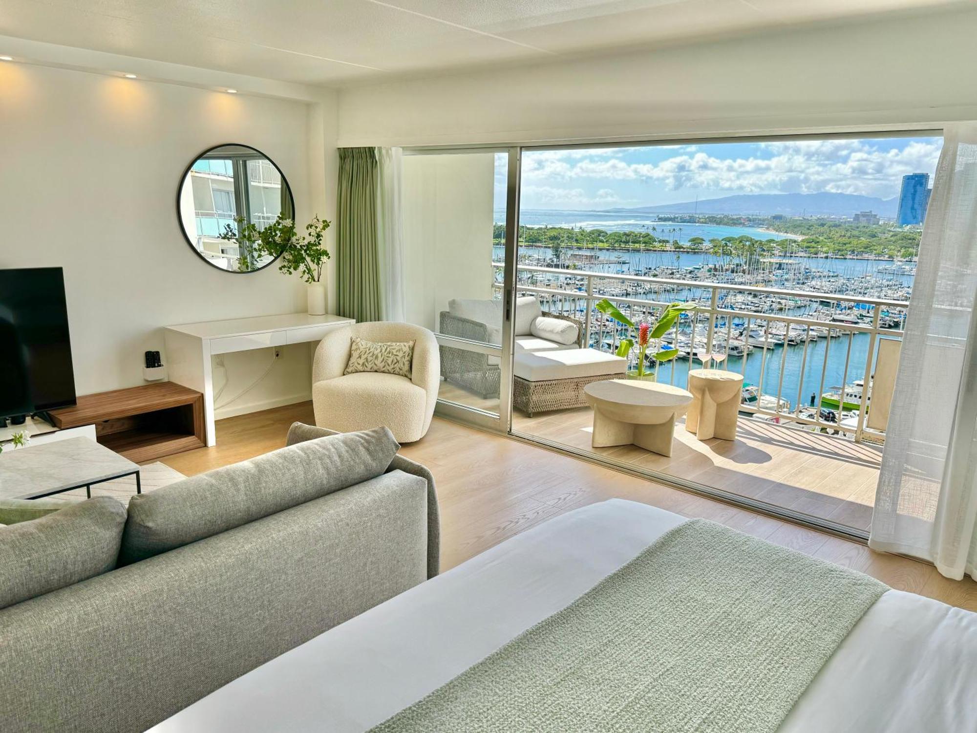 Panoramic Oceanview Resort - Full Kitchen In Each Room, 2 Swimming Pools, Onsite Restaurants, Fireworks Every Friday โฮโนลูลู ภายนอก รูปภาพ