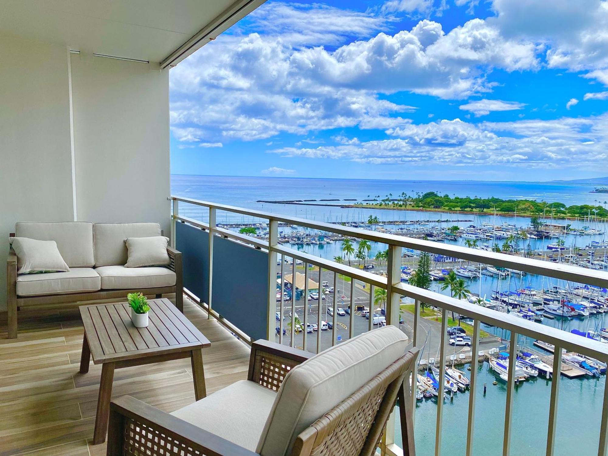 Panoramic Oceanview Resort - Full Kitchen In Each Room, 2 Swimming Pools, Onsite Restaurants, Fireworks Every Friday โฮโนลูลู ภายนอก รูปภาพ