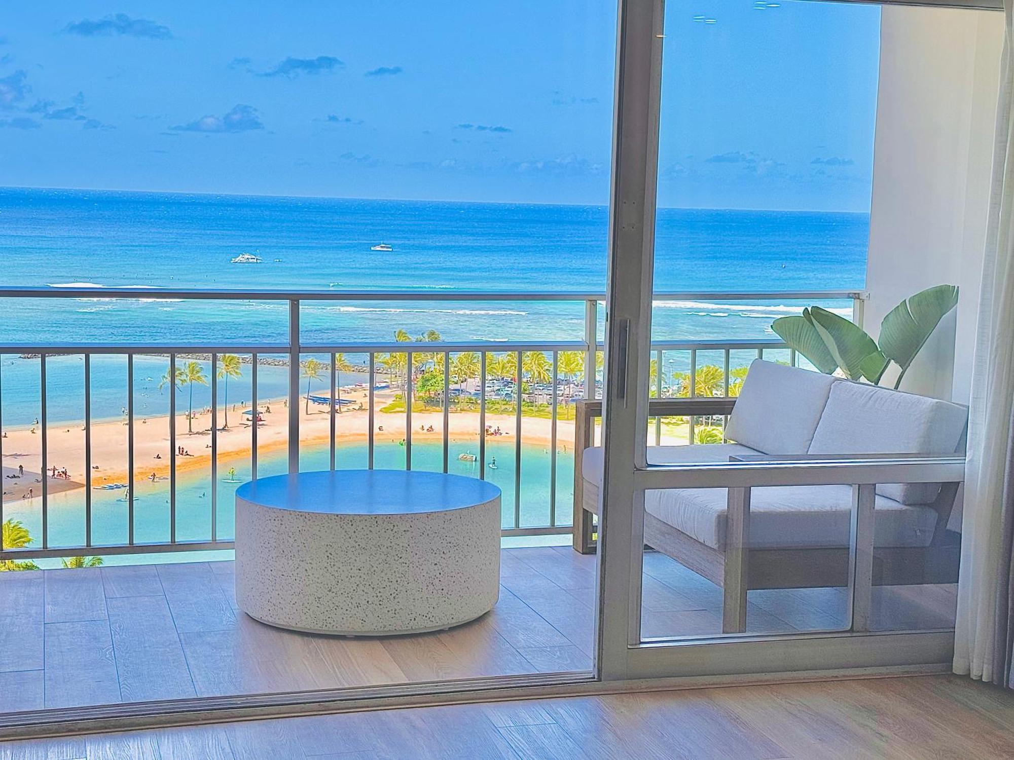 Panoramic Oceanview Resort - Full Kitchen In Each Room, 2 Swimming Pools, Onsite Restaurants, Fireworks Every Friday โฮโนลูลู ภายนอก รูปภาพ