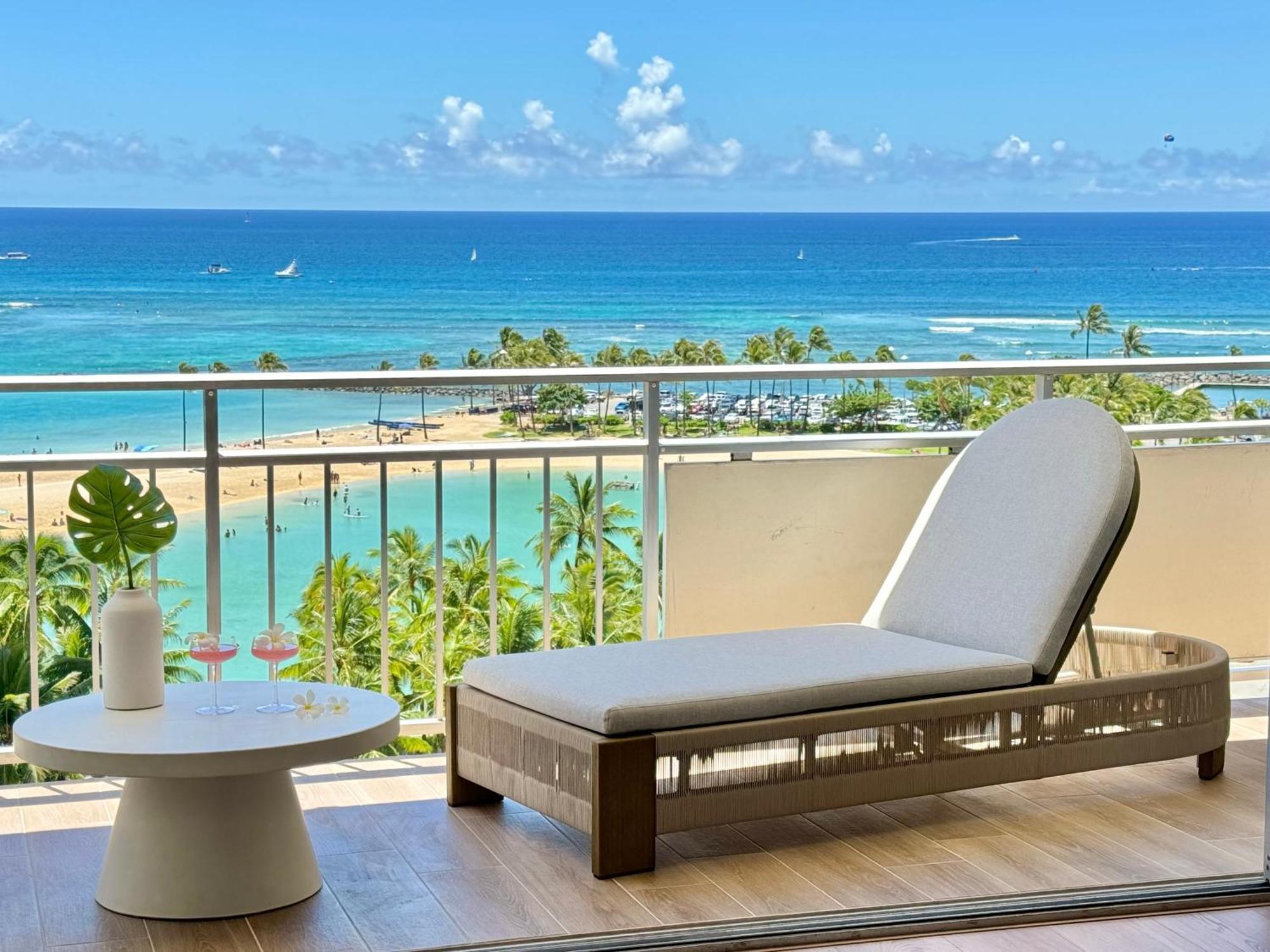Panoramic Oceanview Resort - Full Kitchen In Each Room, 2 Swimming Pools, Onsite Restaurants, Fireworks Every Friday โฮโนลูลู ภายนอก รูปภาพ