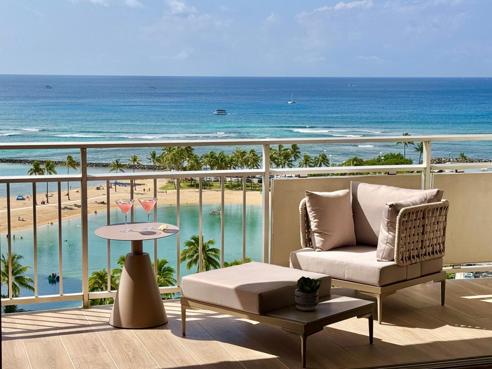 Panoramic Oceanview Resort - Full Kitchen In Each Room, 2 Swimming Pools, Onsite Restaurants, Fireworks Every Friday โฮโนลูลู ภายนอก รูปภาพ